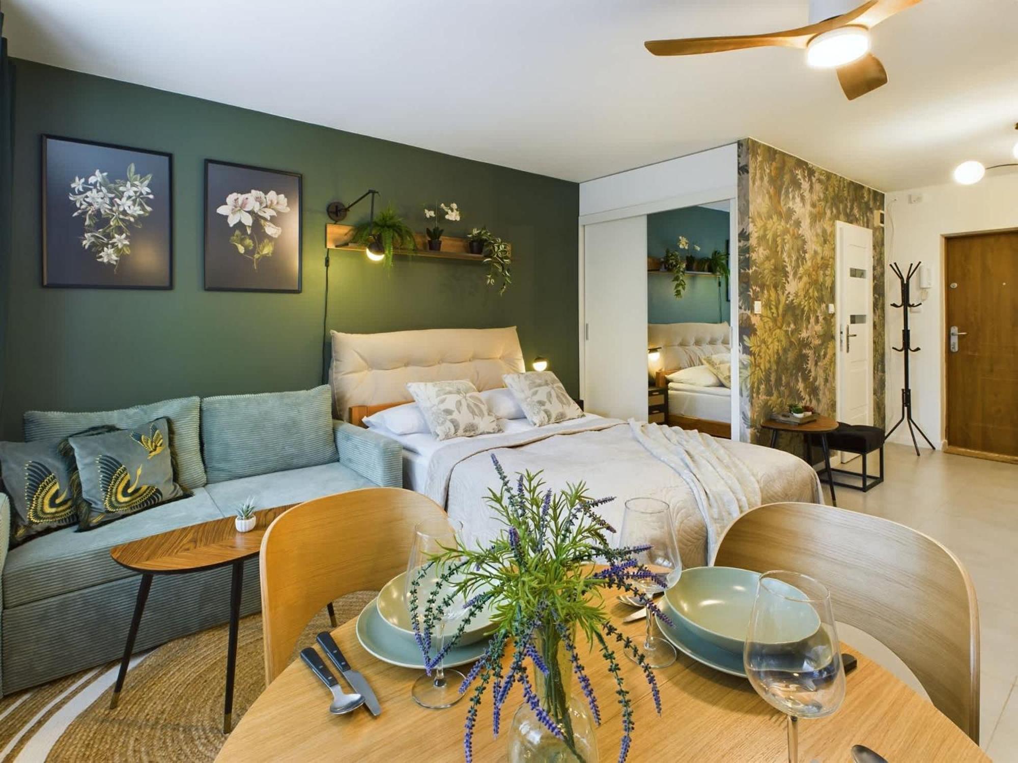 Appartement Atmospheric For 3 People In With Desk For Remote Work By Renters