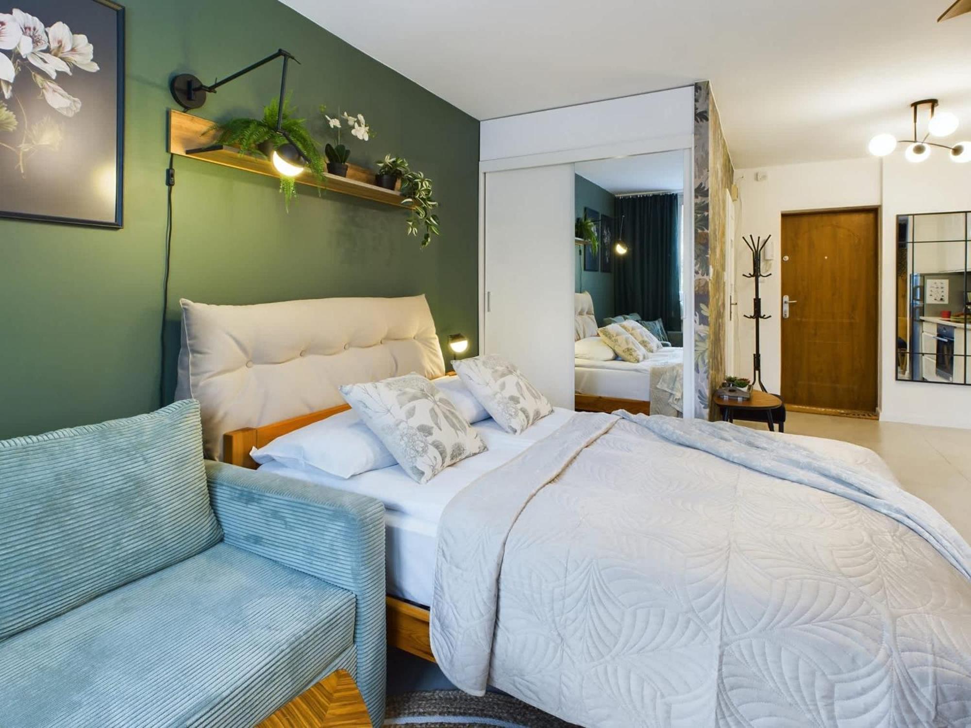 Appartement Atmospheric For 3 People In With Desk For Remote Work By Renters